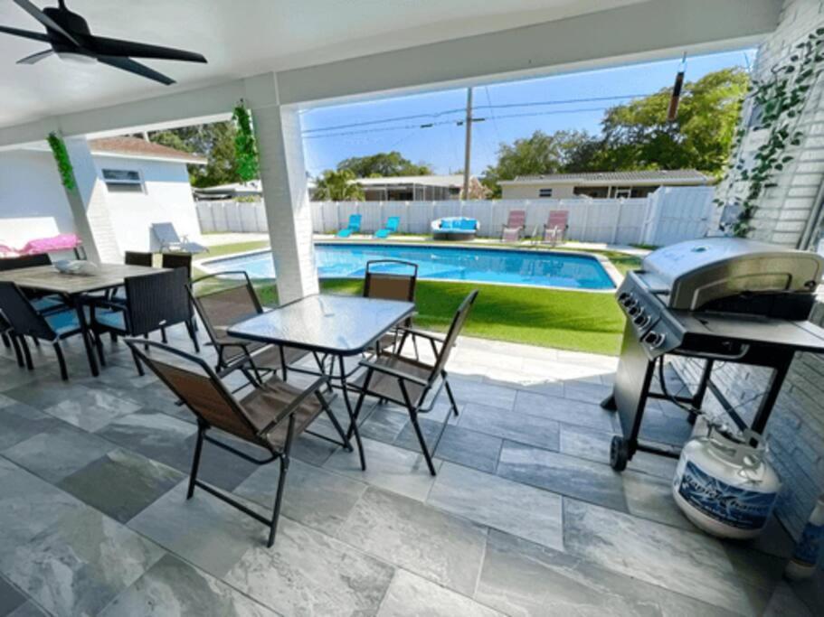 Luxurious & Modern Open Floor Plan Heated Pool Villa 好莱坞 外观 照片